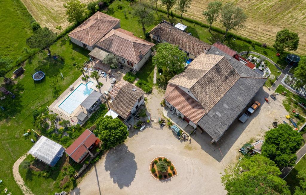 Belle Quercynoise Piscine Jacuzzi Partages Septfonds Exteriér fotografie